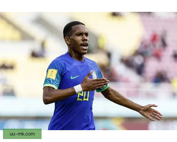 切尔西官方宣布签下18岁巴西防守中场球员加盟 强化球队中场实力