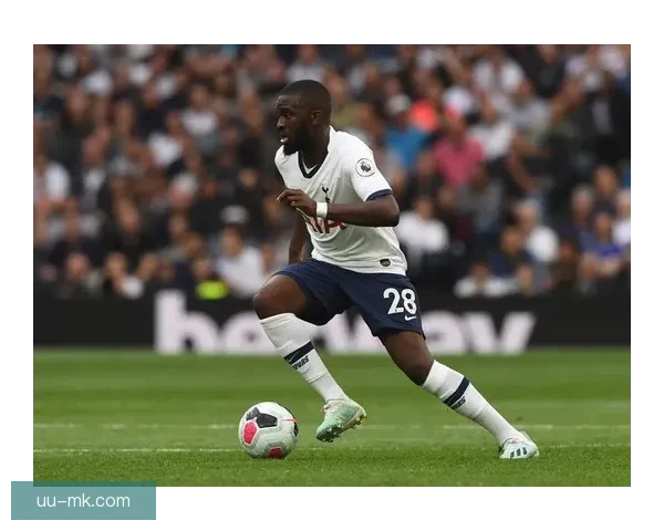 恩东贝莱与热刺解约后正式加盟法国尼斯队开启新征程