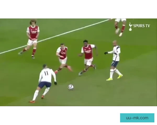 拉梅拉凭借插花脚绝妙进球荣获普斯卡什奖成就精彩瞬间