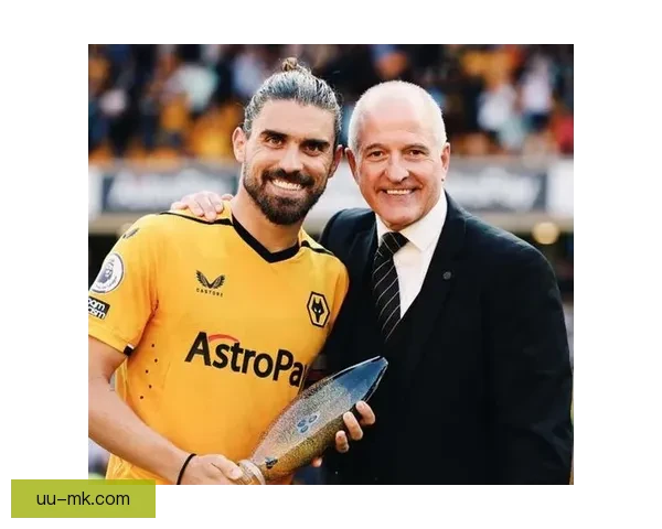 曼联2025冬窗豪赌本菲卡天才中场若昂内维斯重塑红魔中场未来